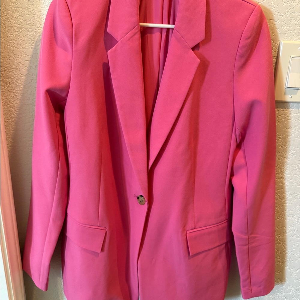 Vibrant Pink Blazer with Notched Lapels